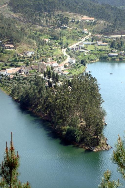 Casa Da Eira Em Dornes - Casa De Campo Familiar Com Piscina Pensionat Eksteriør billede